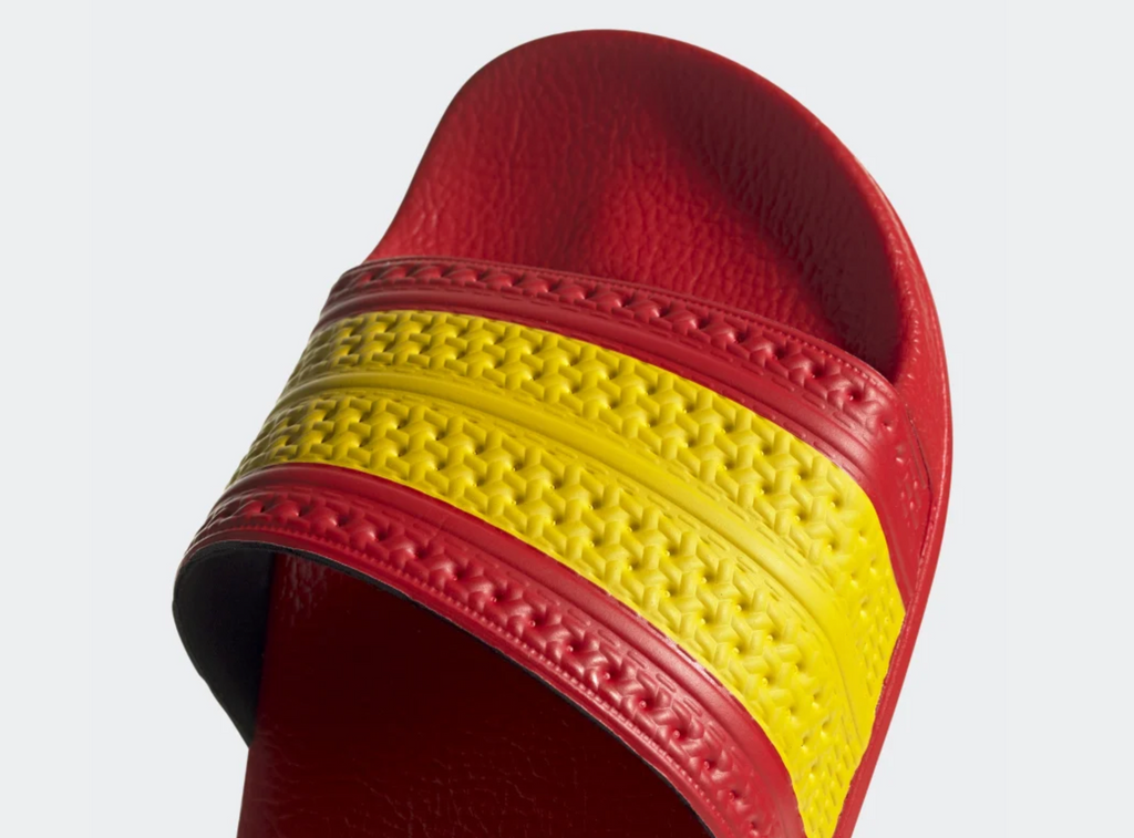 US 4 Adidas Adilette Outlet BelleTrends Scents and Essentials