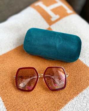 SALE! Gucci Red Sunglasses (Outlet)